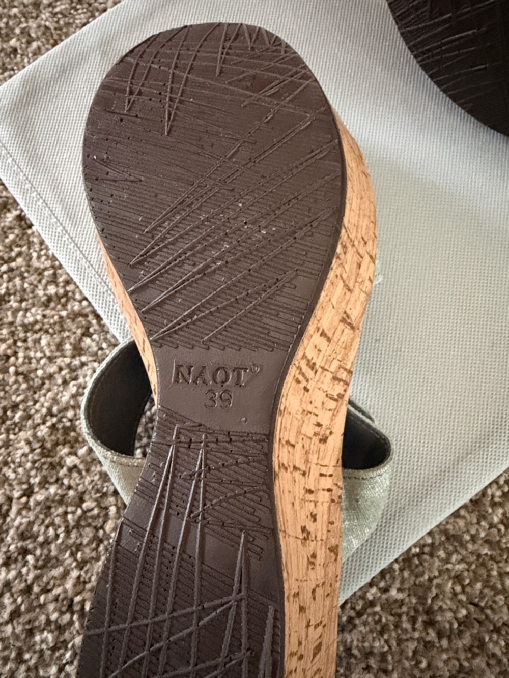 Naot Caveran Cork Wedge Sage Green Sandal. Worn Once. Excellent Condition! - Picture 8 of 9